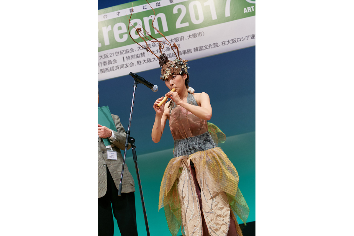 「ART stream 2017」グランプリを受賞した笛吹きの未市さん